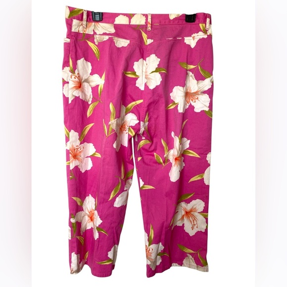 Ralph Lauren Vibrant Pink Floral Capris with Tropical Print - Picture 4 of 6